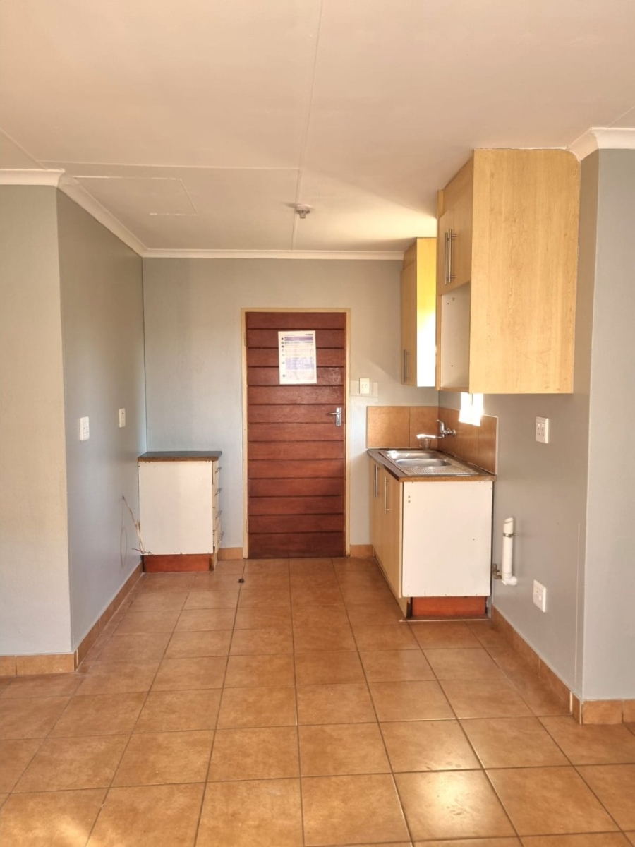2 Bedroom Property for Sale in Sky City Gauteng