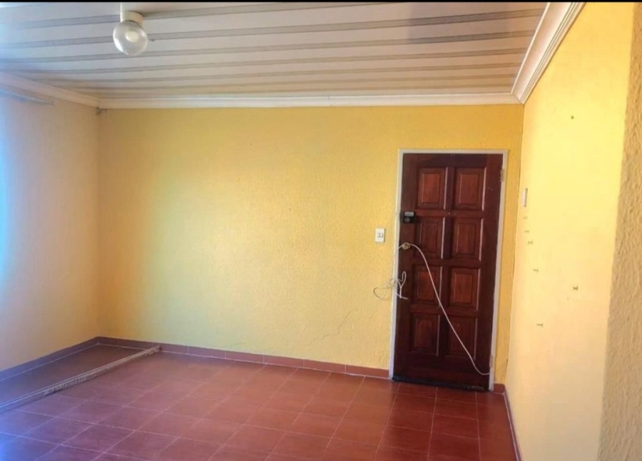 3 Bedroom Property for Sale in Dhlamini Gauteng