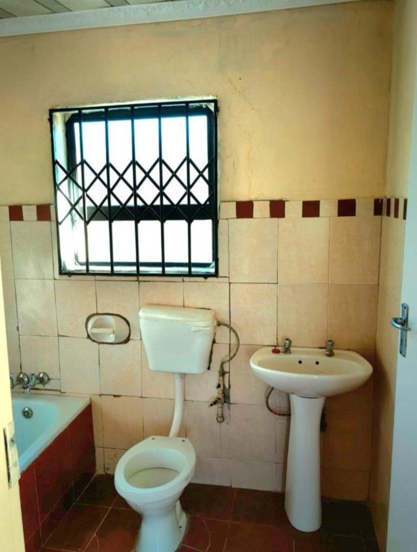 3 Bedroom Property for Sale in Dhlamini Gauteng