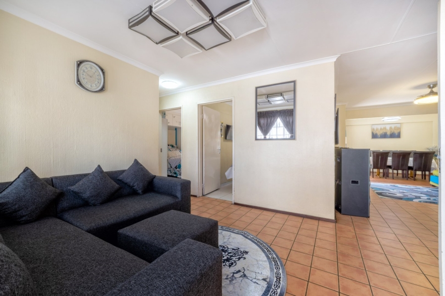 3 Bedroom Property for Sale in Northwold Gardens Gauteng