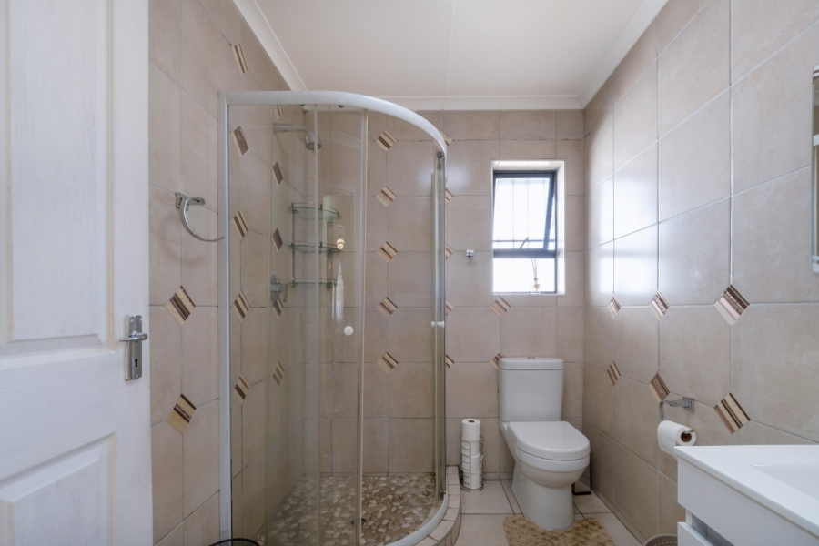 3 Bedroom Property for Sale in Northwold Gardens Gauteng