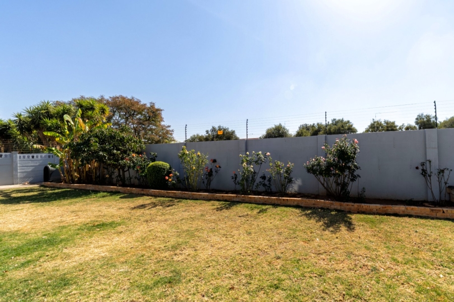 3 Bedroom Property for Sale in Northwold Gardens Gauteng