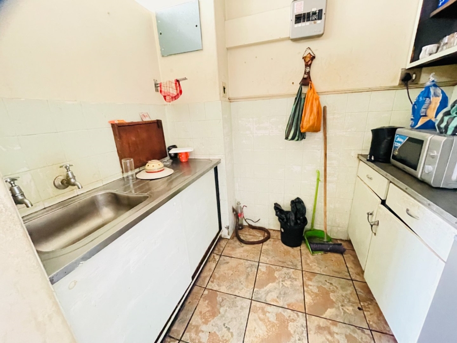 1 Bedroom Property for Sale in Muckleneuk Gauteng