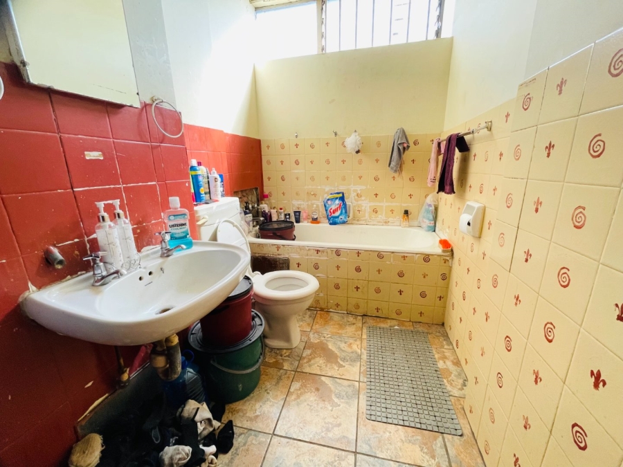 1 Bedroom Property for Sale in Muckleneuk Gauteng