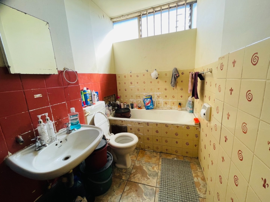1 Bedroom Property for Sale in Muckleneuk Gauteng