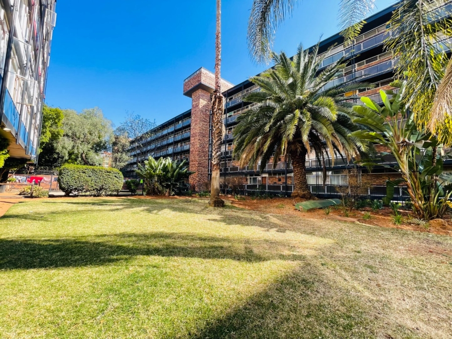 1 Bedroom Property for Sale in Muckleneuk Gauteng