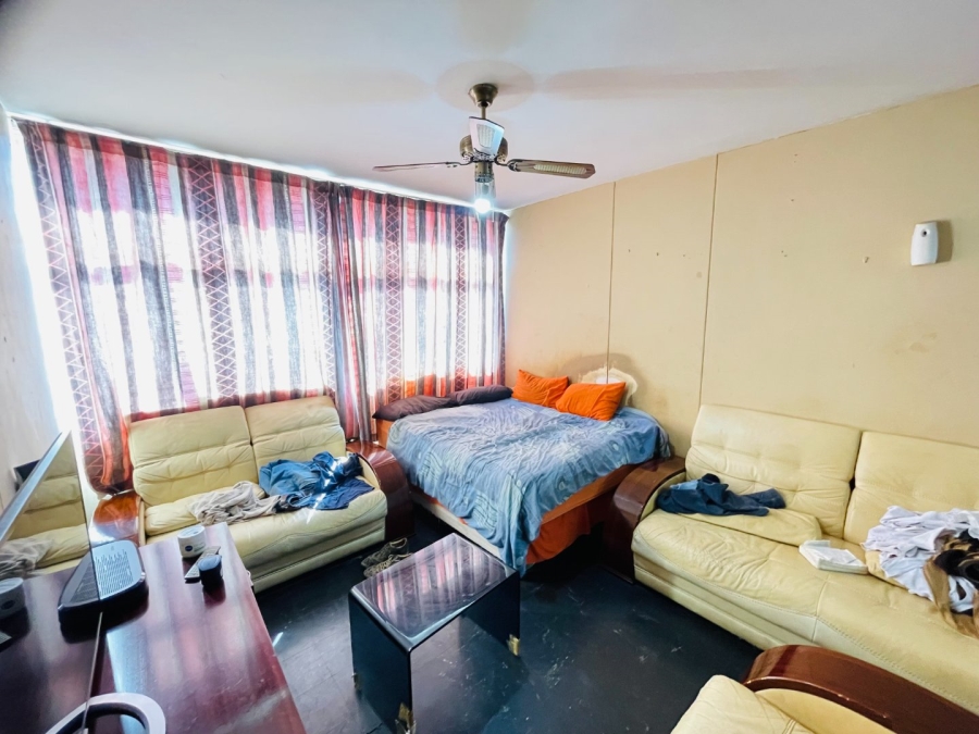 1 Bedroom Property for Sale in Muckleneuk Gauteng