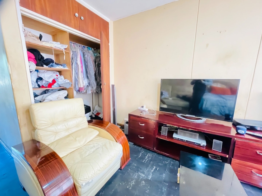 1 Bedroom Property for Sale in Muckleneuk Gauteng