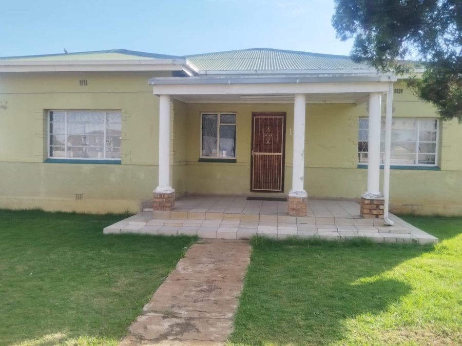 5 Bedroom Property for Sale in Casseldale Gauteng