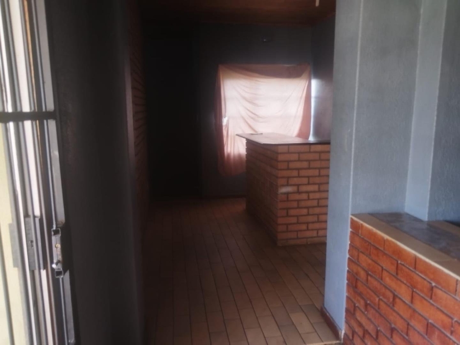 5 Bedroom Property for Sale in Casseldale Gauteng