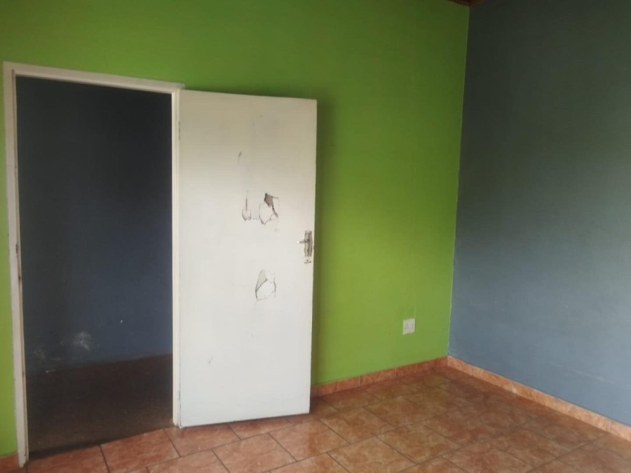 5 Bedroom Property for Sale in Casseldale Gauteng