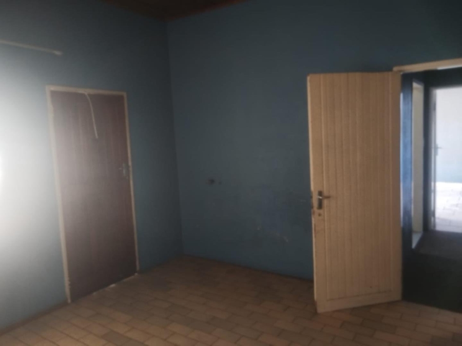 5 Bedroom Property for Sale in Casseldale Gauteng