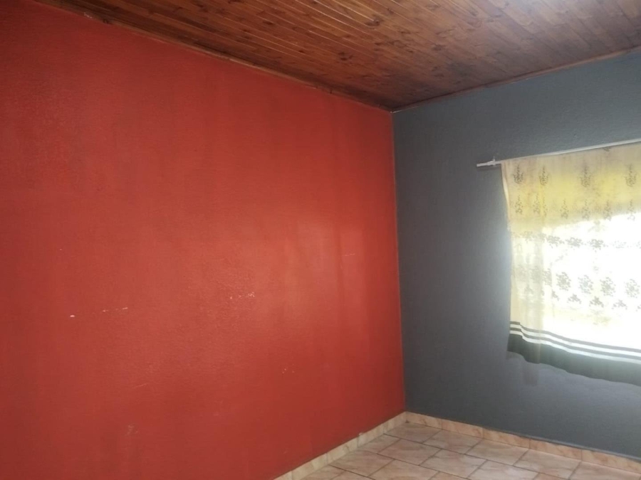 5 Bedroom Property for Sale in Casseldale Gauteng