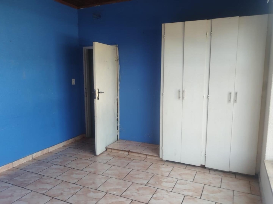 5 Bedroom Property for Sale in Casseldale Gauteng