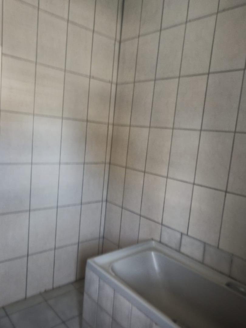 5 Bedroom Property for Sale in Casseldale Gauteng