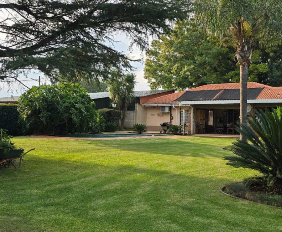 Commercial Property for Sale in Welgedacht Gauteng
