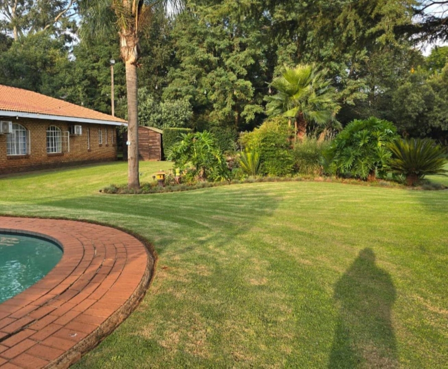 Commercial Property for Sale in Welgedacht Gauteng