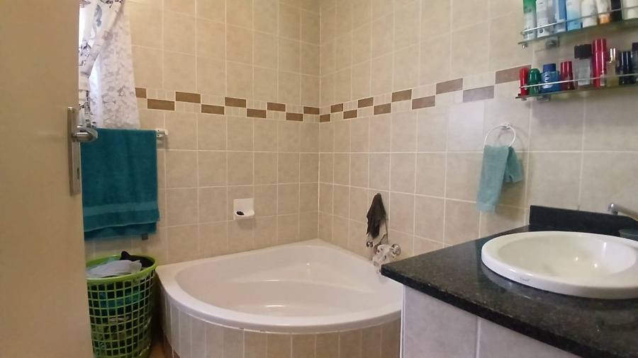  Bedroom Property for Sale in Fochville Gauteng