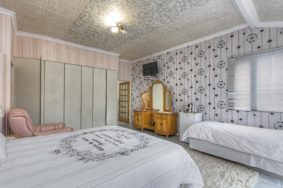 To Let 1 Bedroom Property for Rent in Noordwyk Gauteng