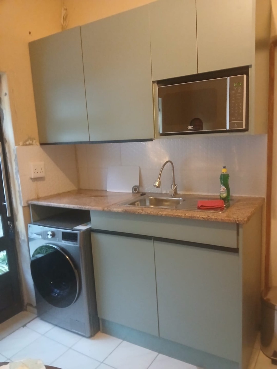 To Let 1 Bedroom Property for Rent in Noordwyk Gauteng