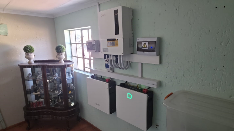  Bedroom Property for Sale in Glen Marais Gauteng