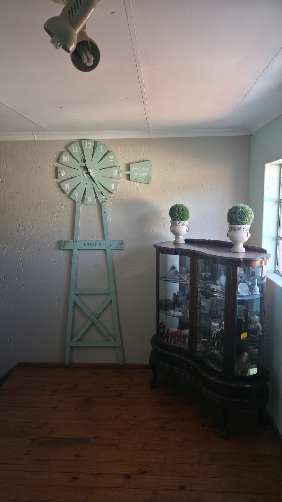  Bedroom Property for Sale in Glen Marais Gauteng