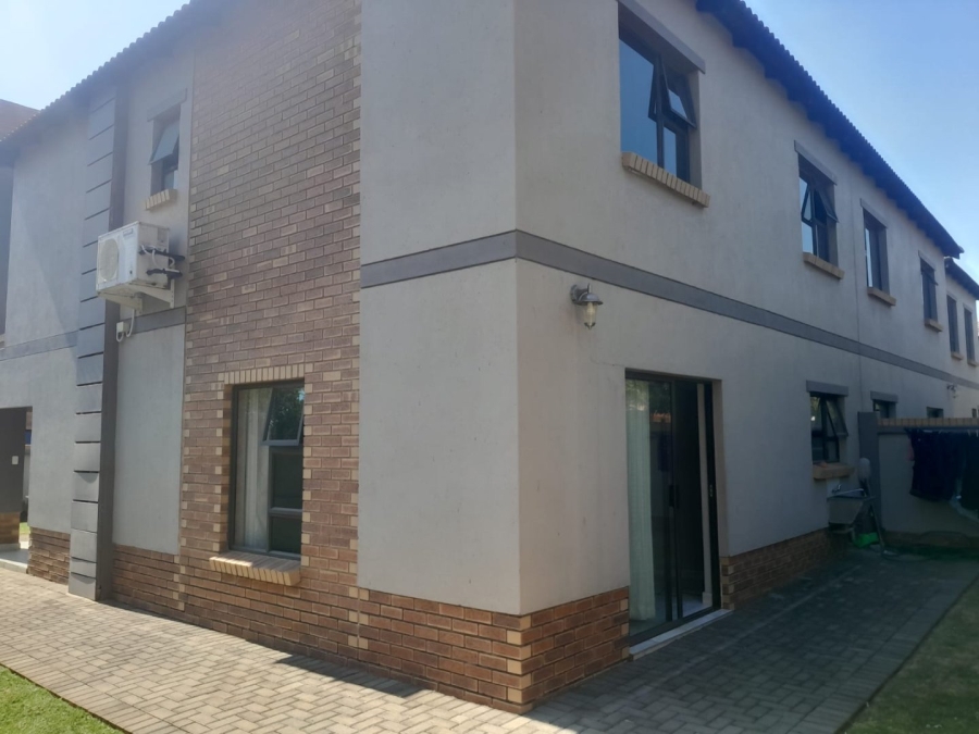 To Let 3 Bedroom Property for Rent in Montana Park Gauteng
