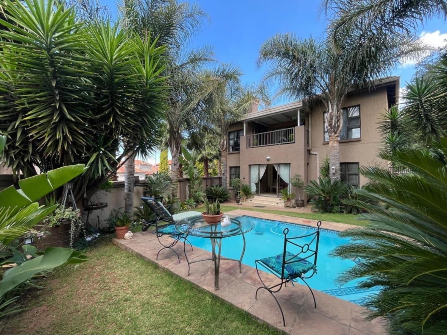 4 Bedroom Property for Sale in Vanderbijlpark SW 5 Gauteng