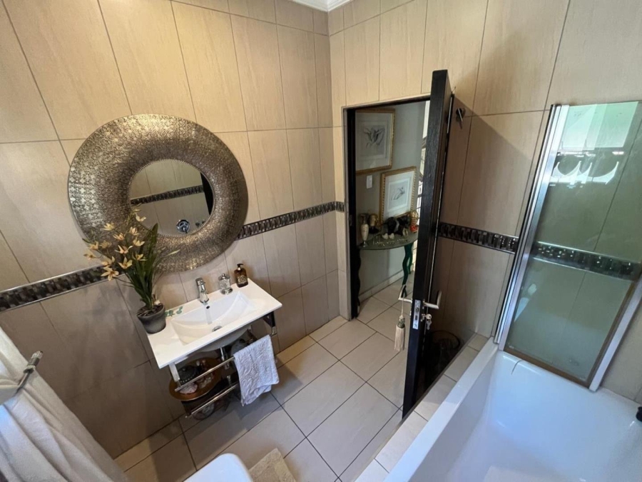4 Bedroom Property for Sale in Vanderbijlpark SW 5 Gauteng