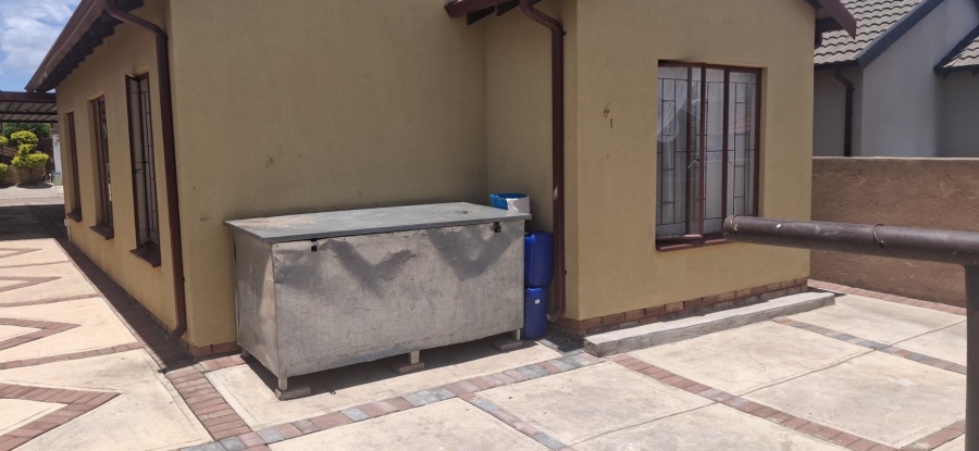 3 Bedroom Property for Sale in Soshanguve East Ext 5 Gauteng