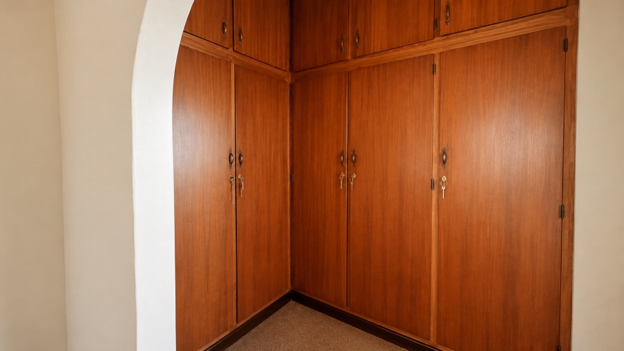 4 Bedroom Property for Sale in Golf Park Gauteng