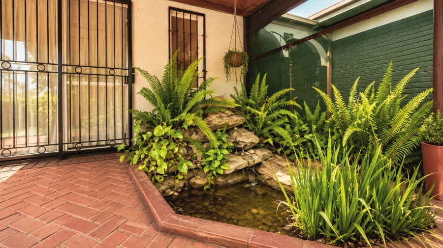 4 Bedroom Property for Sale in Golf Park Gauteng