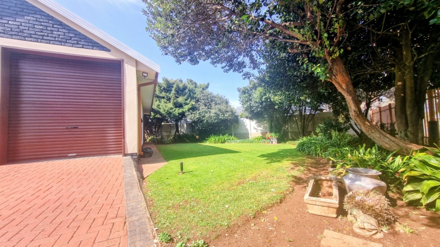 4 Bedroom Property for Sale in Golf Park Gauteng