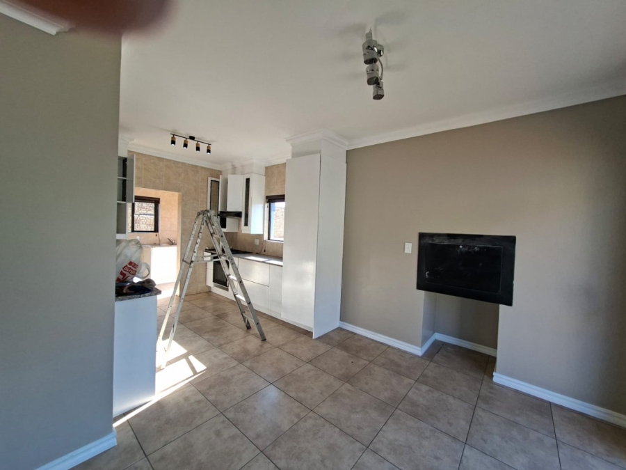 To Let 3 Bedroom Property for Rent in Thatchfield Estate Gauteng