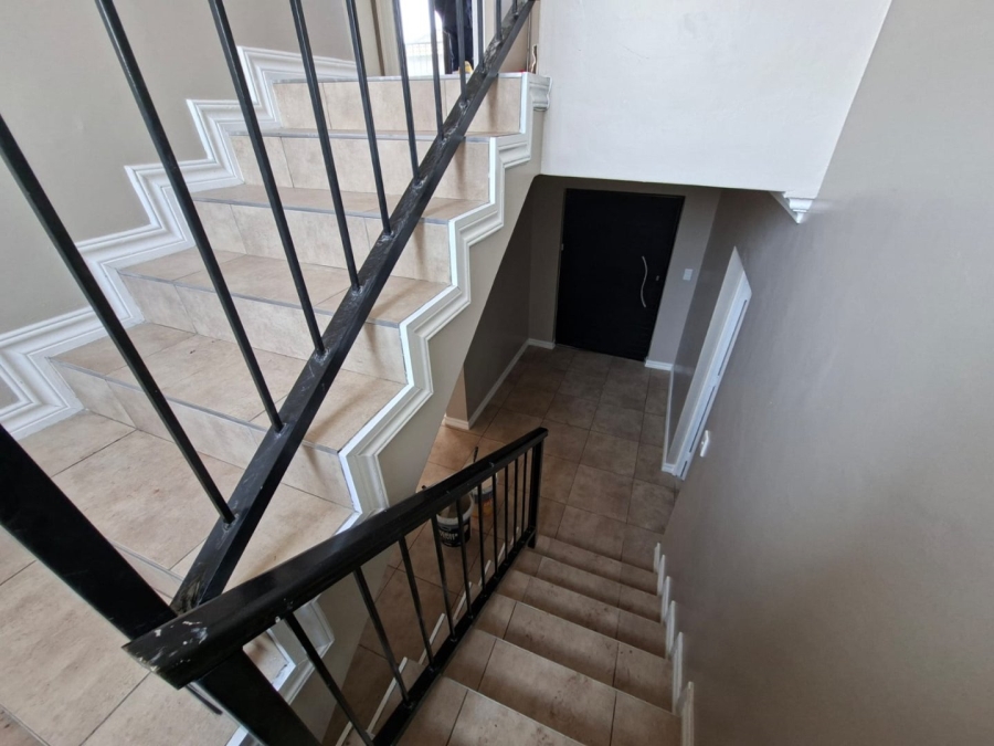 To Let 3 Bedroom Property for Rent in Thatchfield Estate Gauteng