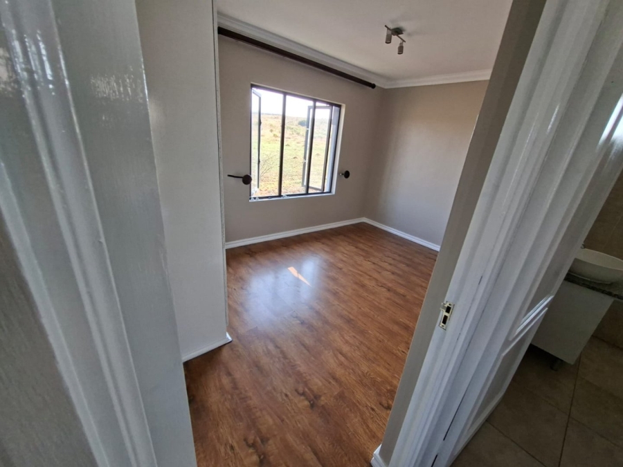 To Let 3 Bedroom Property for Rent in Thatchfield Estate Gauteng