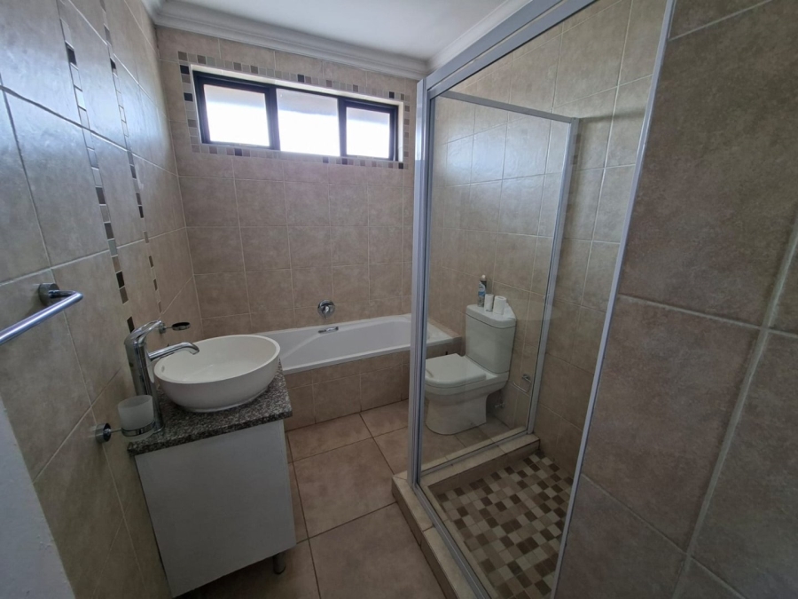To Let 3 Bedroom Property for Rent in Thatchfield Estate Gauteng