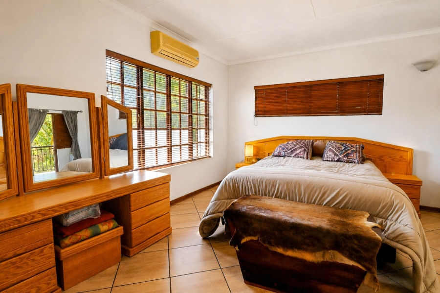 5 Bedroom Property for Sale in Wierda Park Gauteng
