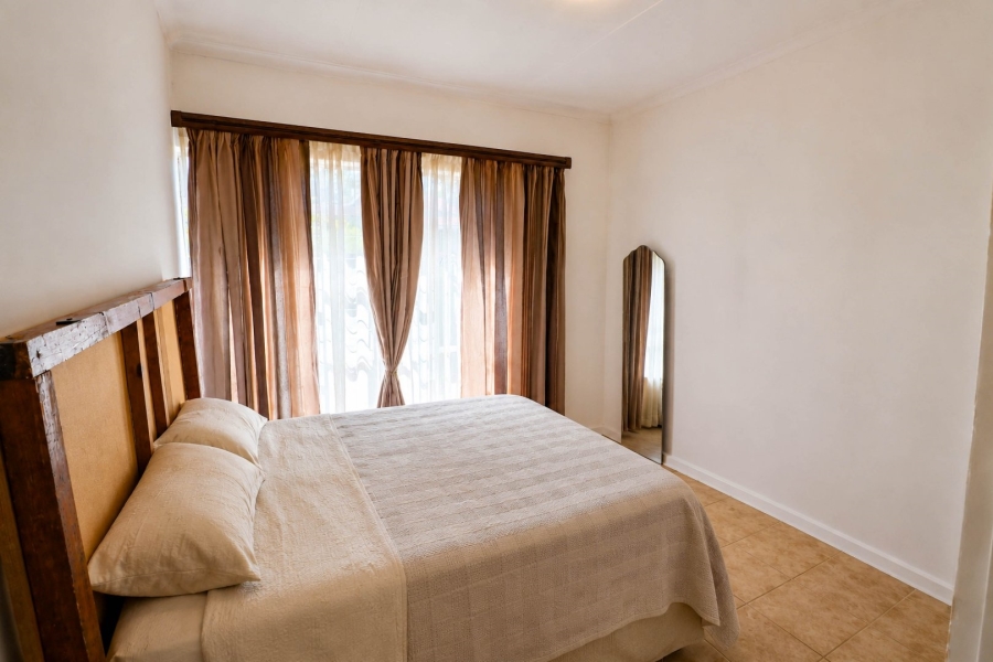 5 Bedroom Property for Sale in Wierda Park Gauteng