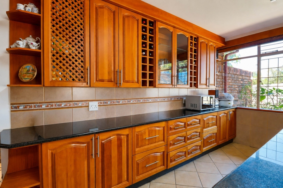 5 Bedroom Property for Sale in Wierda Park Gauteng