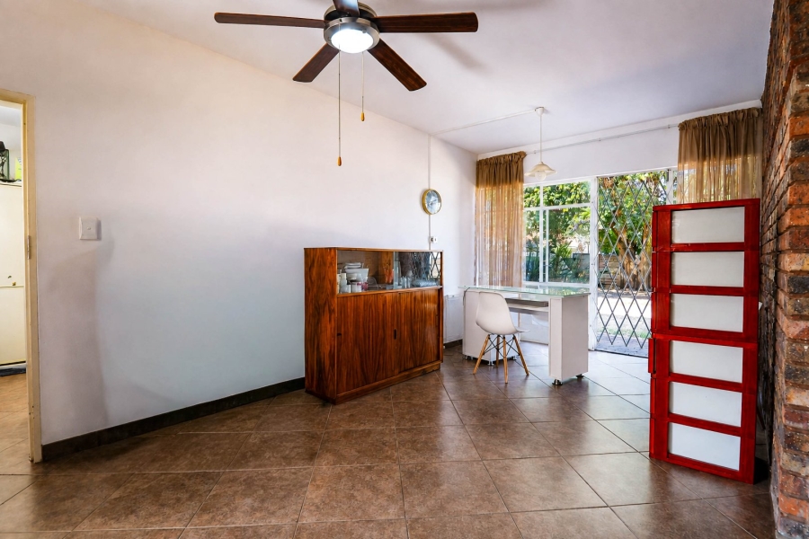 5 Bedroom Property for Sale in Wierda Park Gauteng