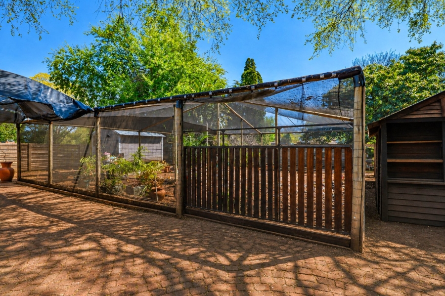 5 Bedroom Property for Sale in Wierda Park Gauteng