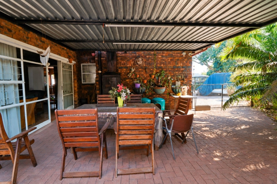 5 Bedroom Property for Sale in Wierda Park Gauteng