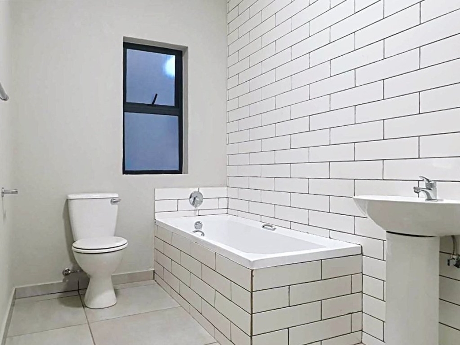 To Let 2 Bedroom Property for Rent in Glen Marais Gauteng