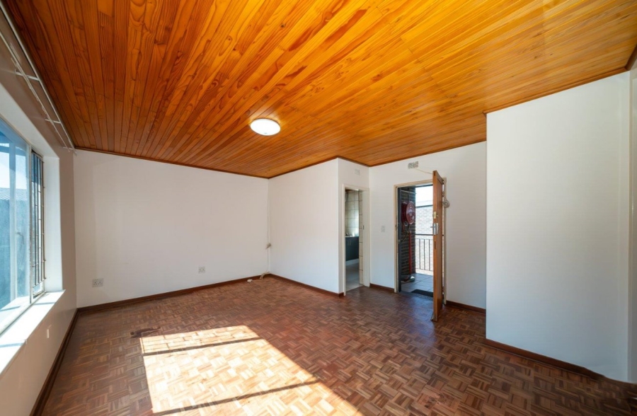 1 Bedroom Property for Sale in Edenvale Central Gauteng
