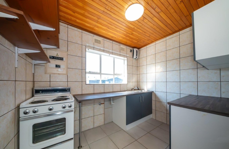 1 Bedroom Property for Sale in Edenvale Central Gauteng
