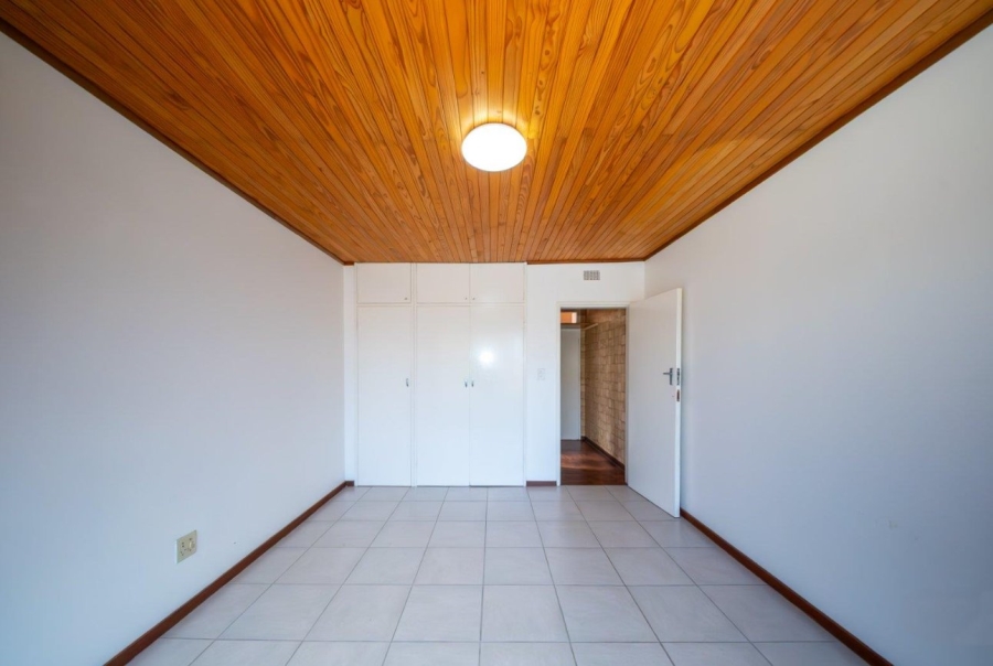 1 Bedroom Property for Sale in Edenvale Central Gauteng