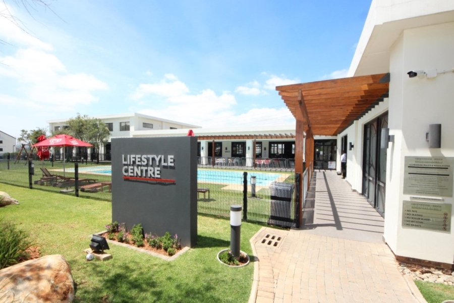 2 Bedroom Property for Sale in Greenstone Ridge Gauteng