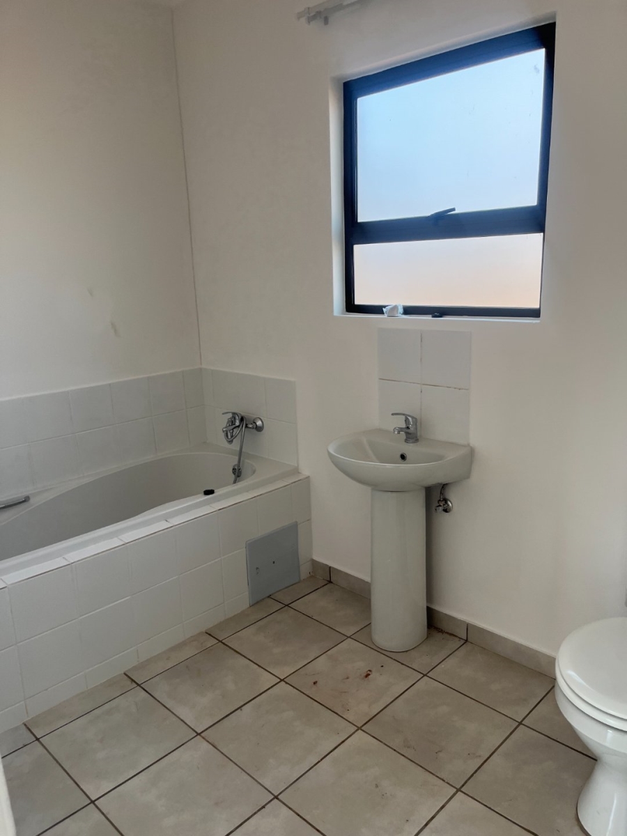 3 Bedroom Property for Sale in Windmill Park Gauteng
