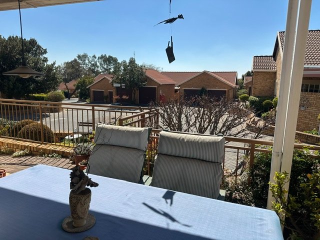 2 Bedroom Property for Sale in Wilgeheuwel Gauteng